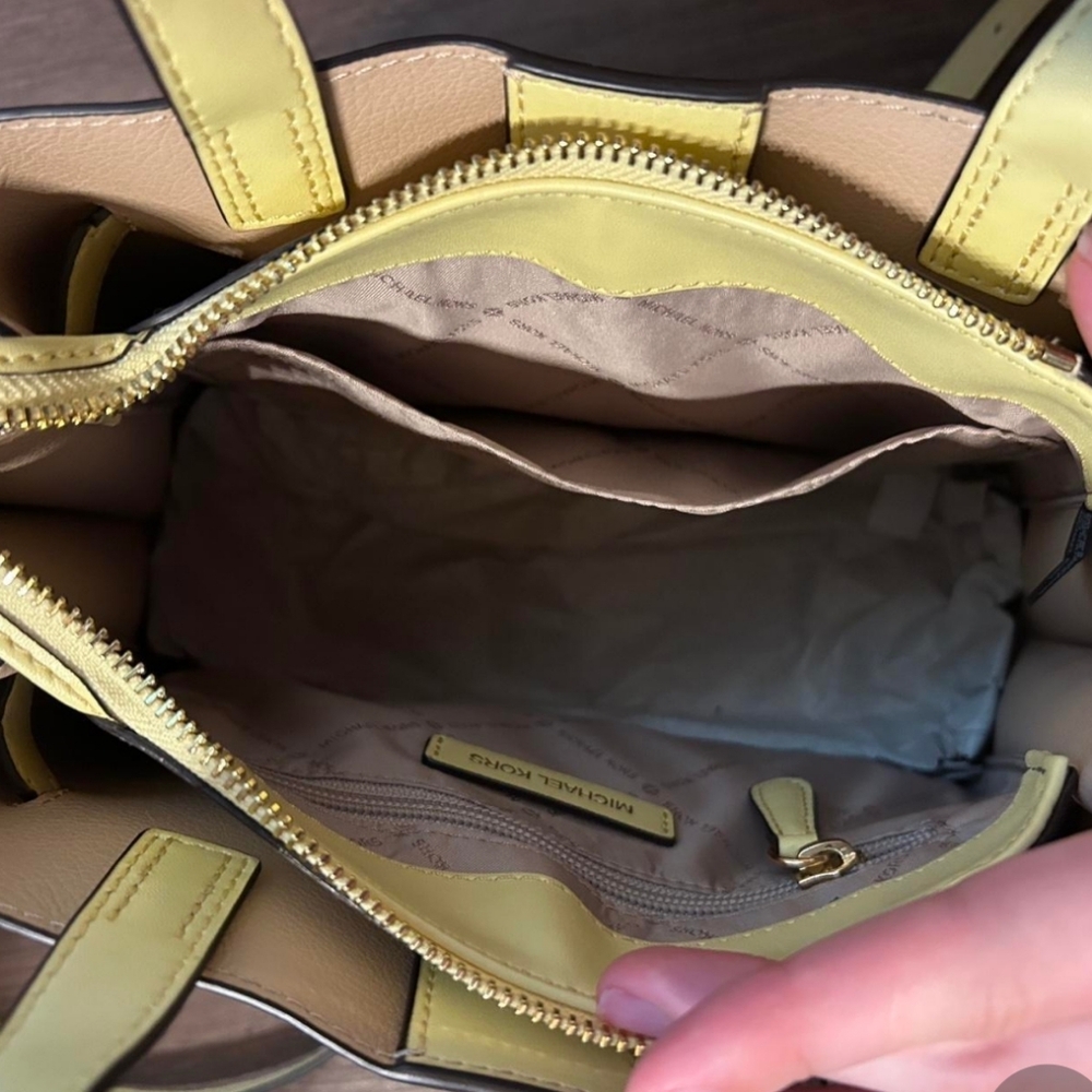 Yellow Michael Kors Satchel Crossbody With Gold H… - image 5